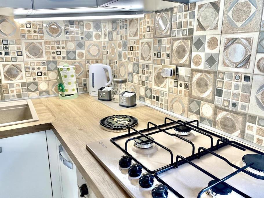 Appartamento Zona Fiera A 10 Minuti Dal Centro Con Parcheggio Verona Esterno foto